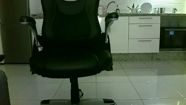 LaraReinaDelSol online show from 8, 12, 2024