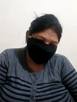 Snapshot of Shoni__ chatting on 8, 12, 2024 Shoni online show from 8, 12, 2024