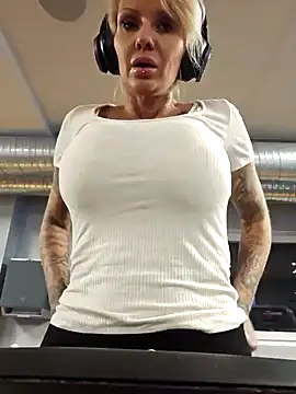 Ninasweden online show from 30, 1, 2025