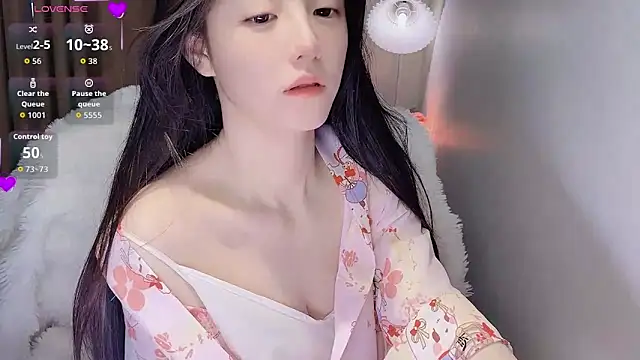 Snapshot of Duomiz chatting on 10, 9, 2025 Duomiz online show from 10, 9, 2025