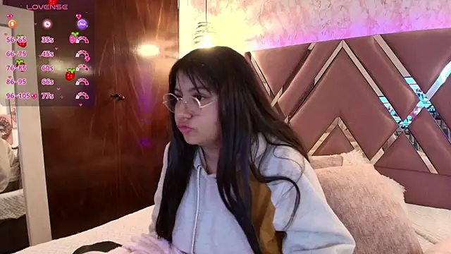 Snapshot of Miaa_Smiith1 chatting on 31, 1, 2025 Miaa Smiith1 online show from 31, 1, 2025