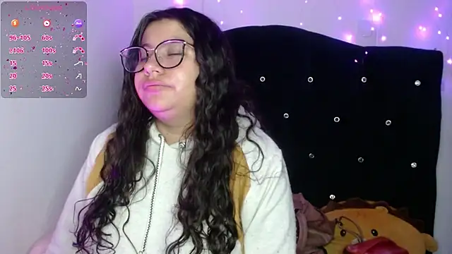 Snapshot of Miaa_Smiith1 chatting on 15, 9, 2025 Miaa Smiith1 online show from 15, 9, 2025