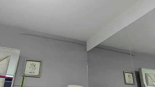 Snapshot of Sara_Greey chatting on 28, 1, 2025 Sara Greey online show from 28, 1, 2025