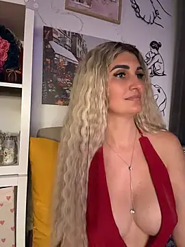 EvelynFrances online show from 8, 7, 2026