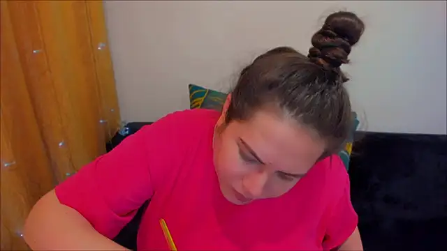 Snapshot of _madalexa_ chatting on 14, 12, 2024  madalexa  online show from 14, 12, 2024