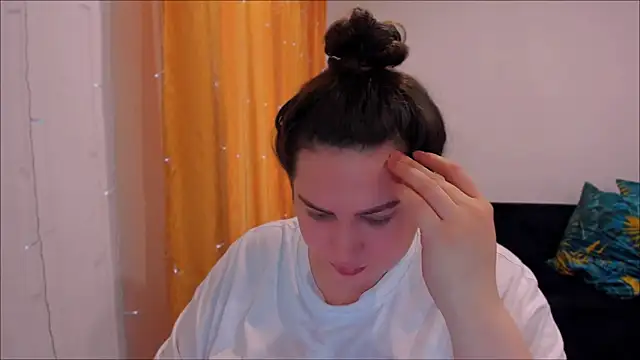 Snapshot of _madalexa_ chatting on 2, 2, 2025  madalexa  online show from 2, 2, 2025