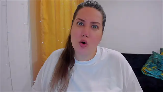 Snapshot of _madalexa_ chatting on 17, 2, 2025  madalexa  online show from 17, 2, 2025