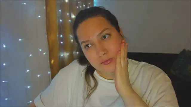 Snapshot of _madalexa_ chatting on 19, 9, 2025  madalexa  online show from 19, 9, 2025