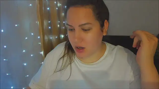 Snapshot of _madalexa_ chatting on 23, 9, 2025  madalexa  online show from 23, 9, 2025