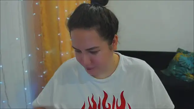 Snapshot of _madalexa_ chatting on 3, 10, 2025  madalexa  online show from 3, 10, 2025