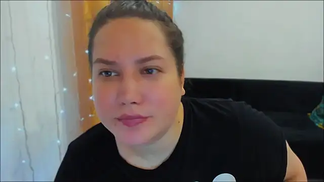 Snapshot of _madalexa_ chatting on 15, 10, 2025  madalexa  online show from 15, 10, 2025