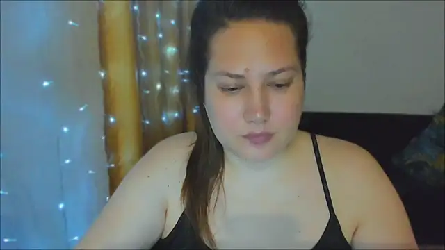 Snapshot of _madalexa_ chatting on 28, 10, 2025  madalexa  online show from 28, 10, 2025