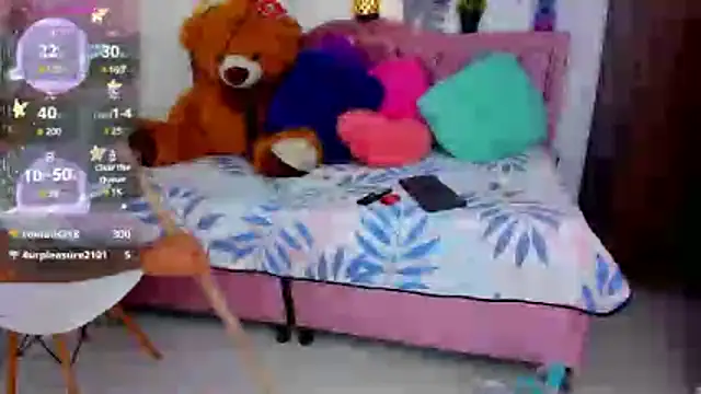 mia bigtits17 online show from 4, 8, 2026