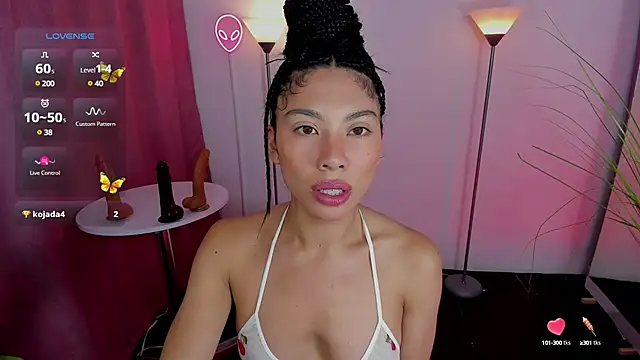 Dayanna tecca online show from 11, 3, 2025