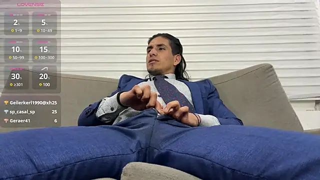 Tom blunt96 online show from 13, 2, 2025