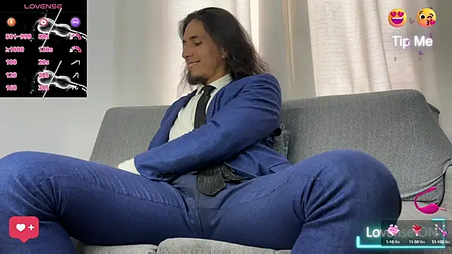 Tom blunt96 online show from 6, 11, 2025