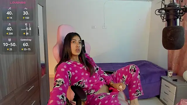 Snapshot of Kayla_foxxy chatting on 11, 12, 2024 Kayla foxxy online show from 11, 12, 2024