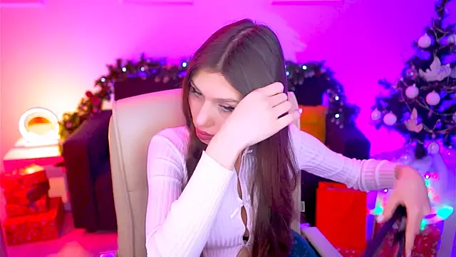 MollyPerry online show from 12, 12, 2024