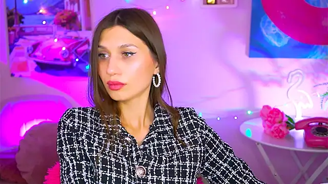 MollyPerry online show from 18, 12, 2024