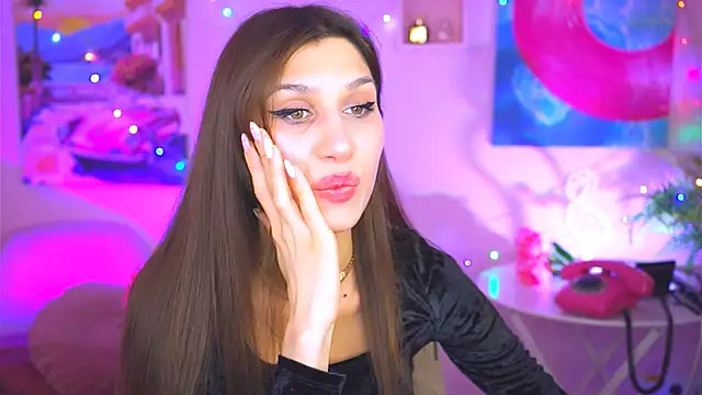 MollyPerry online show from 21, 12, 2024