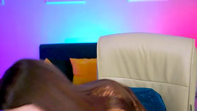 MollyPerry online show from 9, 3, 2025