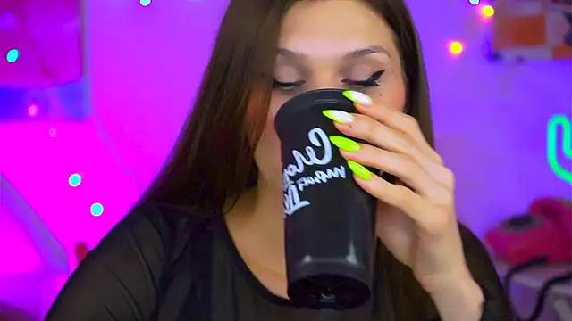 MollyPerry online show from 12, 3, 2025