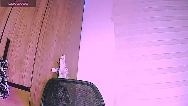 Snapshot of Candy_beauty chatting on 6, 12, 2024 Candy beauty online show from 6, 12, 2024