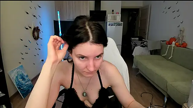Snapshot of Bridget_fitness chatting on 8, 10, 2025 Bridget fitness online show from 8, 10, 2025