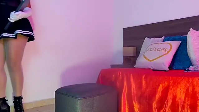 Snapshot of Mila_cams1_ chatting on 6, 11, 2025 Mila cams1 online show from 6, 11, 2025