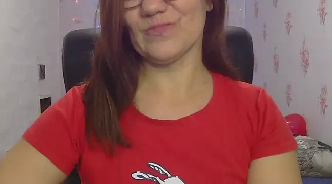 Snapshot of KittyyLaBeauty chatting on 12, 2, 2025 KittyyLaBeauty online show from 12, 2, 2025