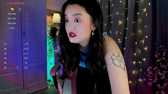 FreyaRaya online show from 7, 3, 2025