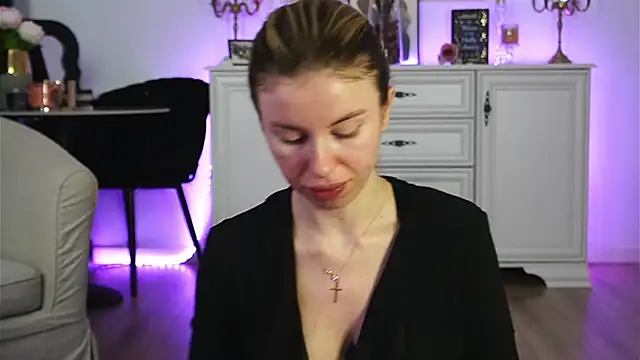 ivyleague  online show from 1, 11, 2025