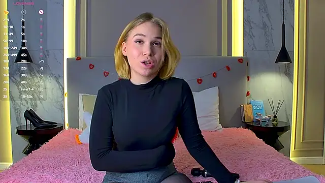 EllenaGreen online show from 4, 3, 2025