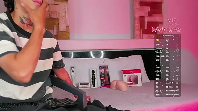 AmberAdams  online show from 7, 4, 2026