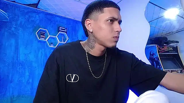 Liam lee online show from 4, 1, 2025