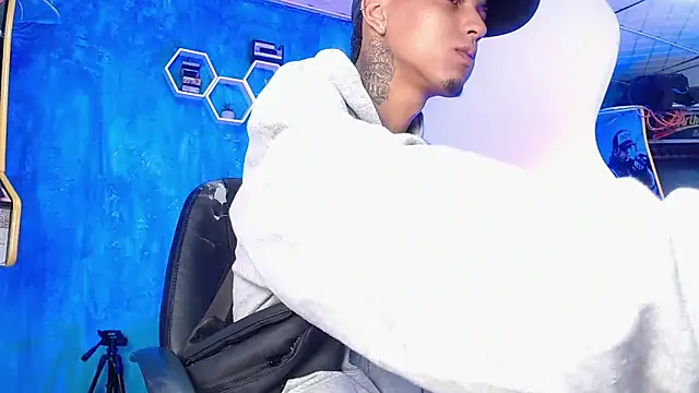 Liam lee online show from 7, 1, 2025