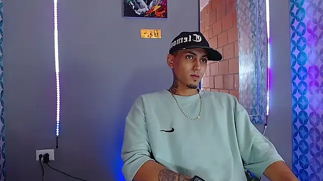 Liam lee online show from 26, 4, 2026