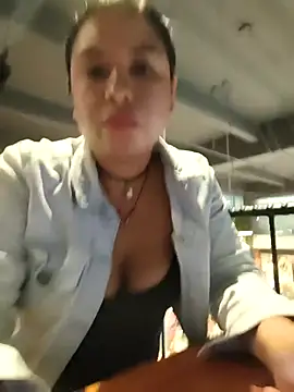 Francesca ferrari online show from 19, 9, 2025