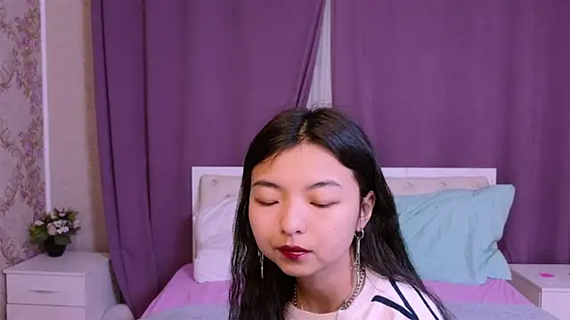 Shy Kira online show from 20, 2, 2025