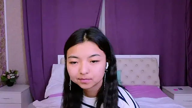 Shy Kira online show from 21, 2, 2025