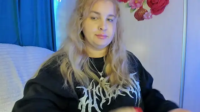 CoraSwon online show from 2, 10, 2025