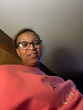 KLoveeee online show from 28, 1, 2025