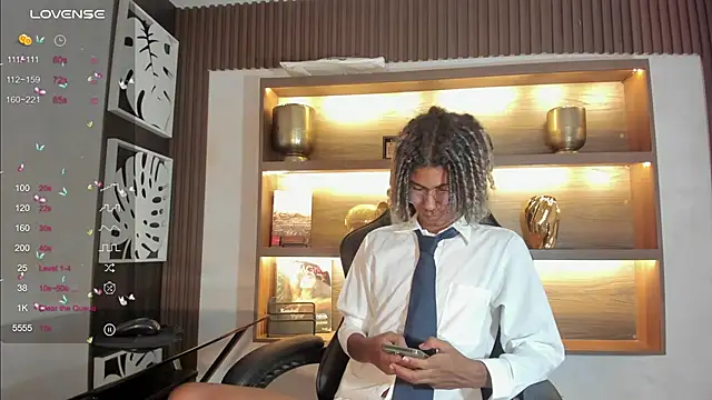 Snapshot of Maxim-Walker chatting on 16, 2, 2025 Maxim-Walker online show from 16, 2, 2025