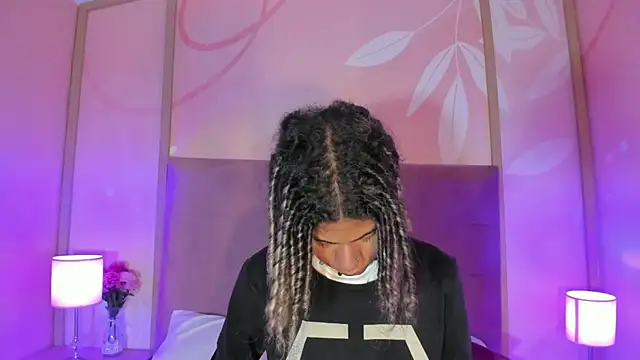 Snapshot of Maxim-Walker chatting on 21, 3, 2025 Maxim-Walker online show from 21, 3, 2025