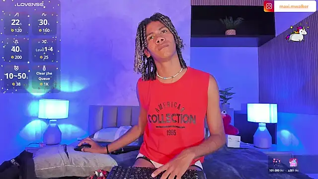 Snapshot of Maxim-Walker chatting on 22, 3, 2025 Maxim-Walker online show from 22, 3, 2025