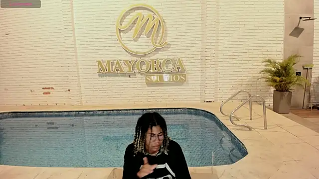 Snapshot of Maxim-Walker chatting on 27, 9, 2025 Maxim-Walker online show from 27, 9, 2025