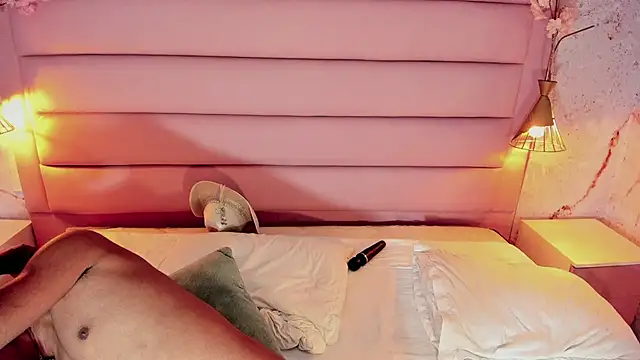 Snapshot of Maxim-Walker chatting on 30, 9, 2025 Maxim-Walker online show from 30, 9, 2025