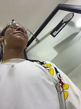 Snapshot of Maxim-Walker chatting on 29, 11, 2025 Maxim-Walker online show from 29, 11, 2025