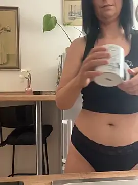 Off  Melonenmandy online show from 13, 4, 2026
