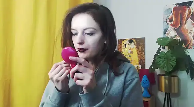 juicyNadine online show from 13, 12, 2024